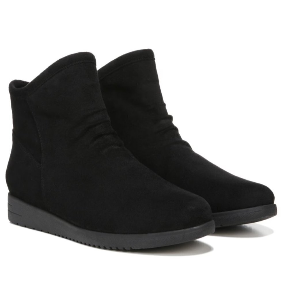 SOUL NATURALIZER Indie Womens Zipper Booties In Black (Wide)